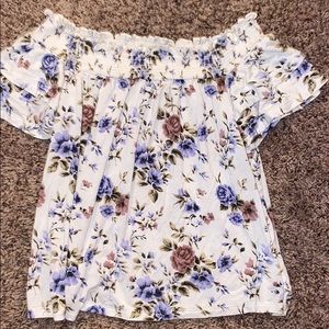 Aerie off the shoulder flowy top!